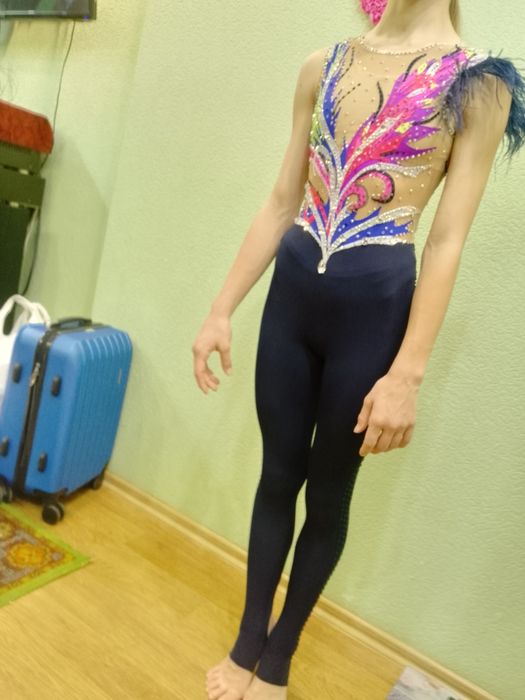 Продам комбинезон для художественной гимнастики