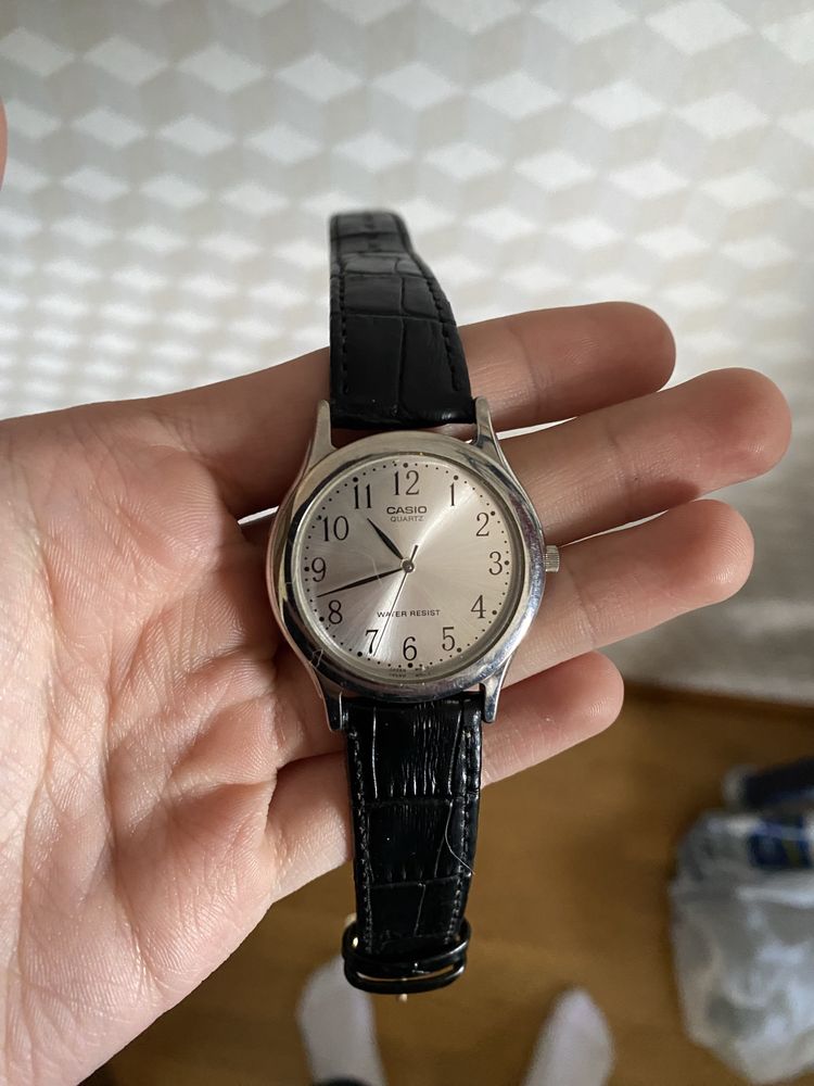 Годинник Casio quartz