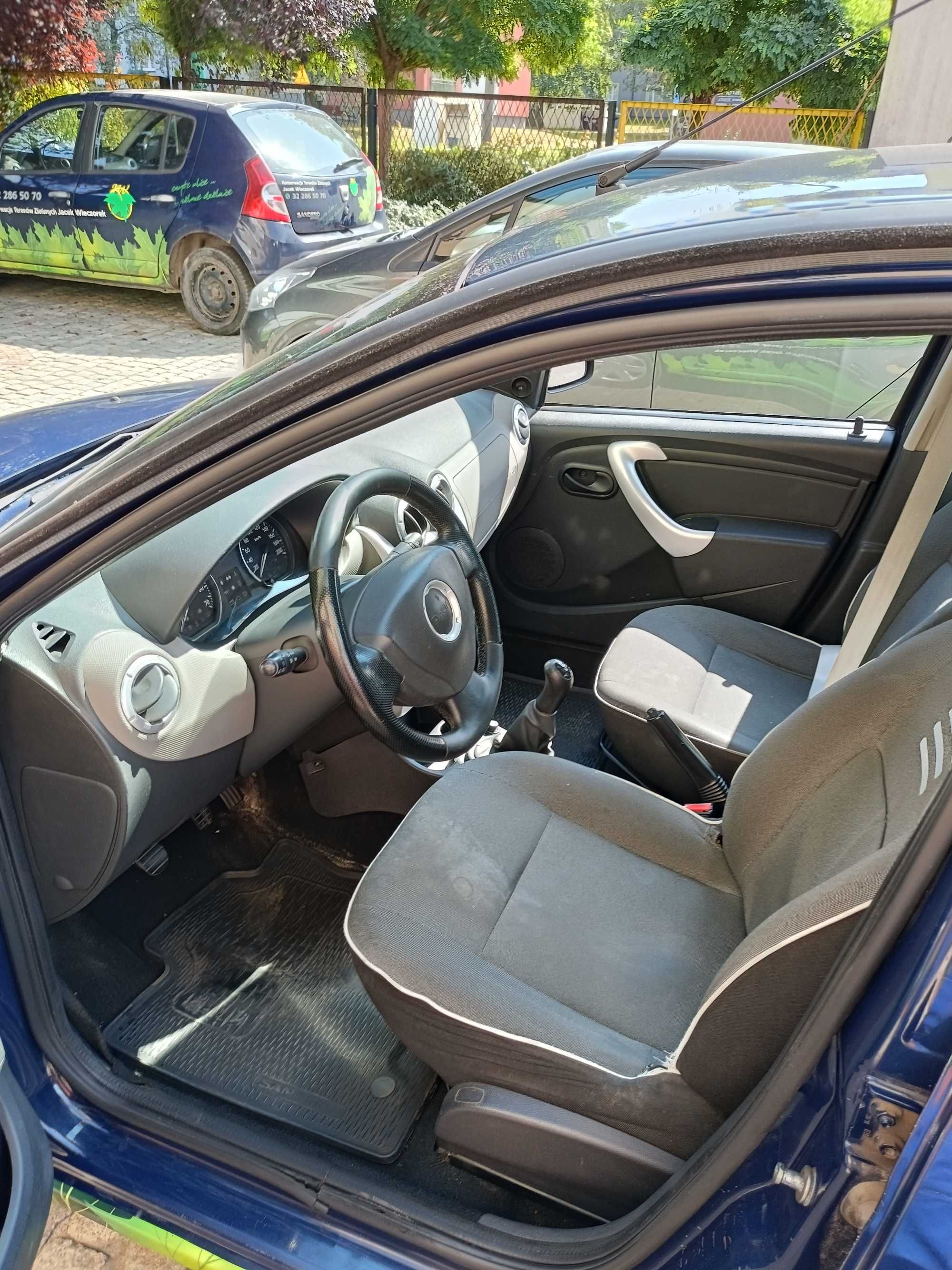 Dacia Sandero 1,2 2011 rok