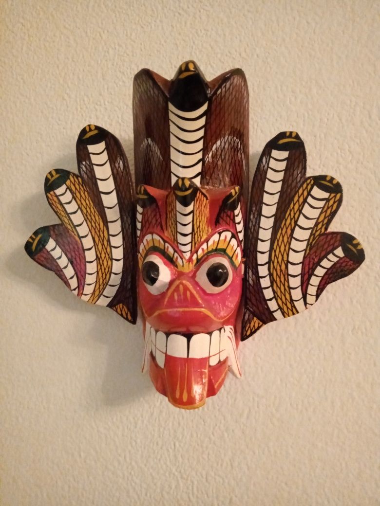 Маска настенная гориллы майя Шри-Ланка handmade