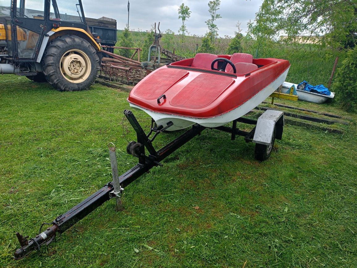 Łódka, motorówka komplet, przyczepka zarejestrowana Niewiadów