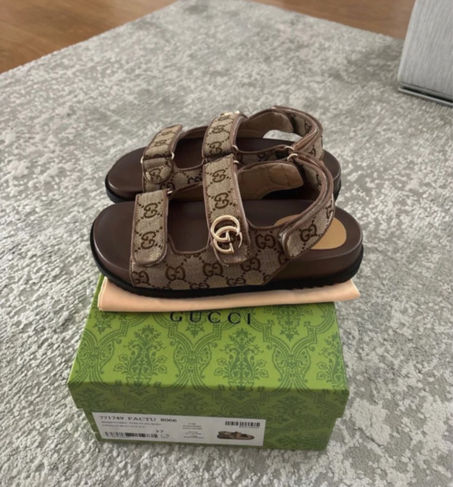 Gucci sandalia (37)
