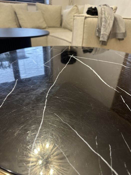 Stolik kawowy- złoto-czarny