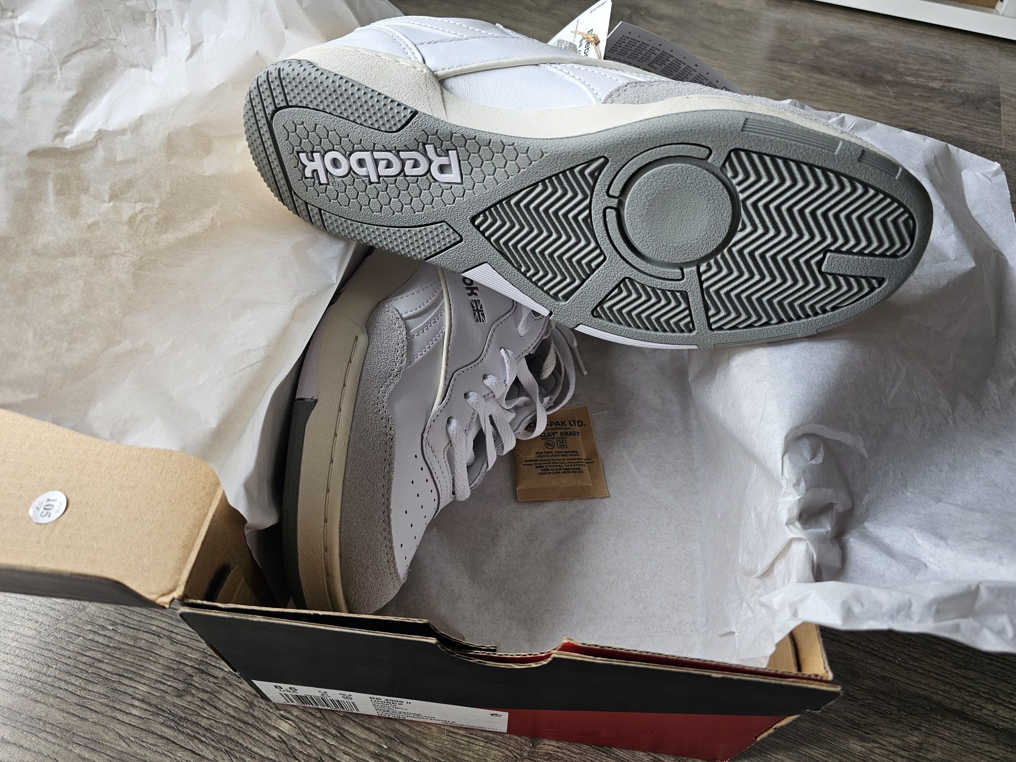 Sapatilhas Reebok BB4000
