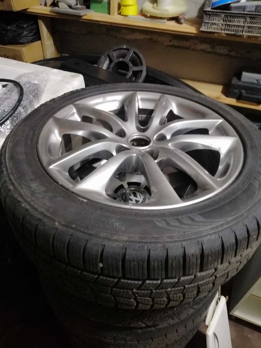 диск с резиною на інфініті бу оригінальний 215 55 17 нокіан