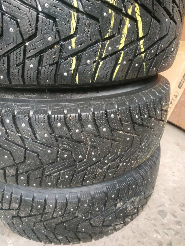 Резина зимова Hankook з дисками winter I-pike x 225/70 r 16