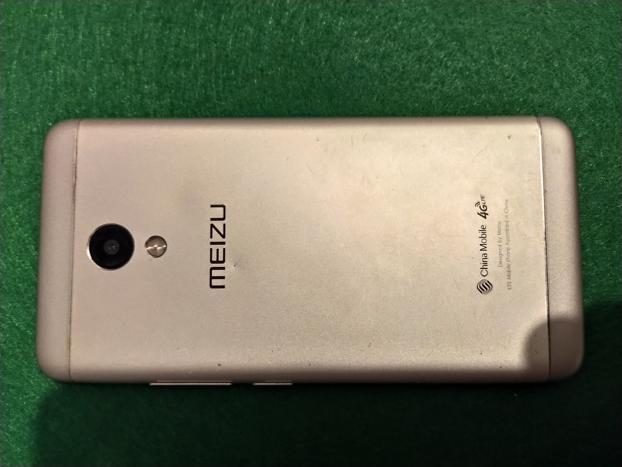 Продам телефон MEIZU на запчастини