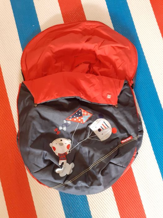 Forra de ovo com saco protetor térmico e capota (Tuc Tuc) - IMPECÁVEL