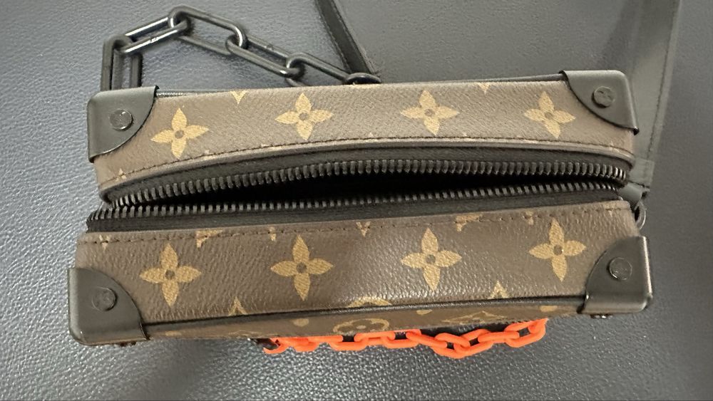 Side bag Louis Vuitton