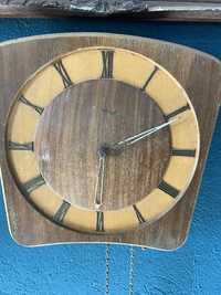 Stary zegar liniowiec ścienny