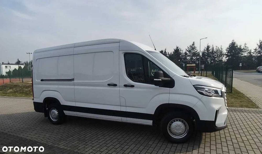 wynajmę busa najem długoterminowy dla kuriera dostawczy wypożyczalnia