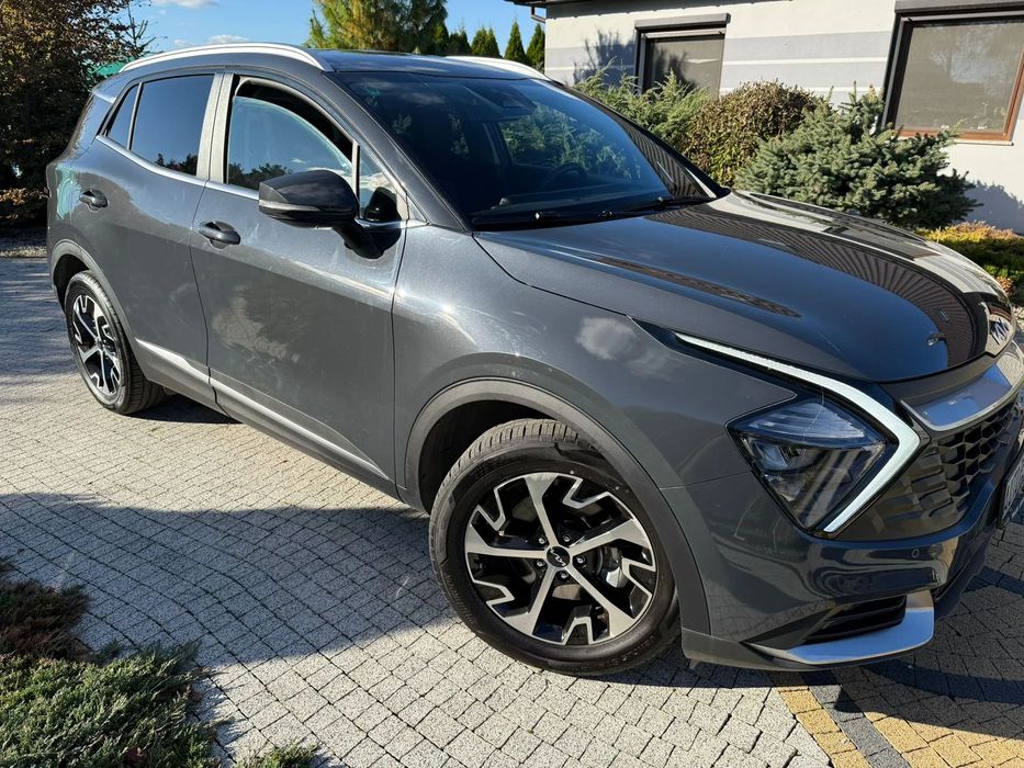 Kia Sportage Auto wzorowo utrzymane pełen serwis navigacja kamera,