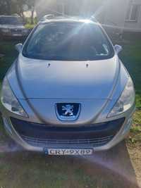 Peugeot 308, w stanie bardzo dobrym z panoramicznym dachem