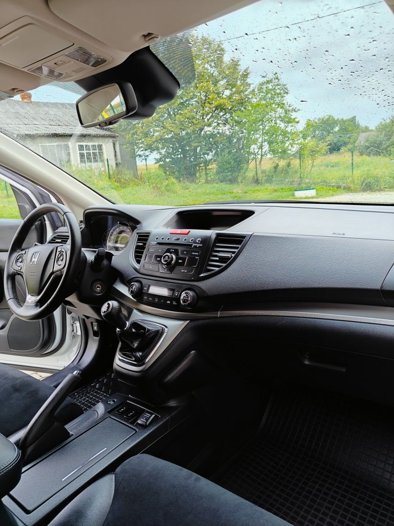Продам honda cr-v 2.2 дизель.Білий перламутр.Пробіг підтверджений