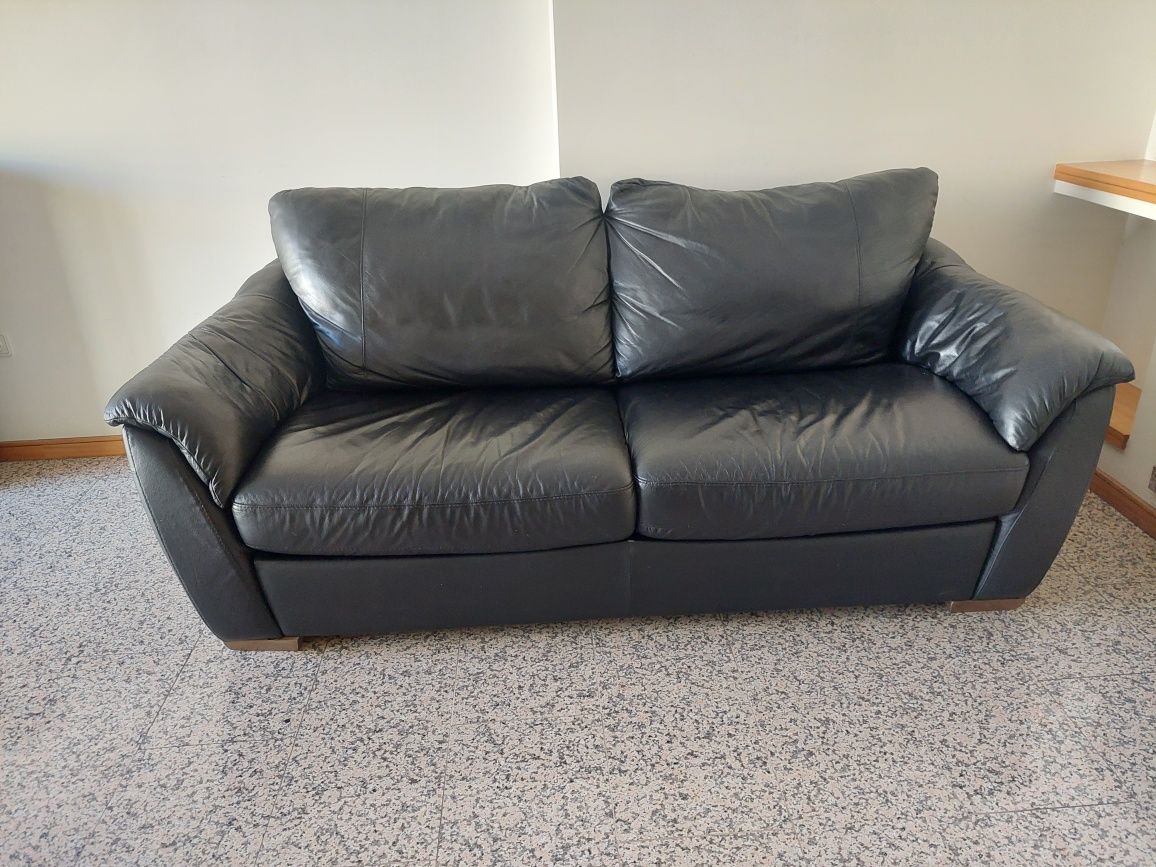Sofá-cama preto couro - IKEA
