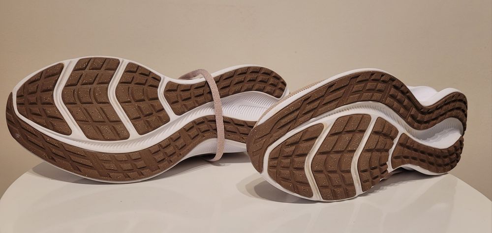 Nike downshifter, do biegania, pudrowy róż 38