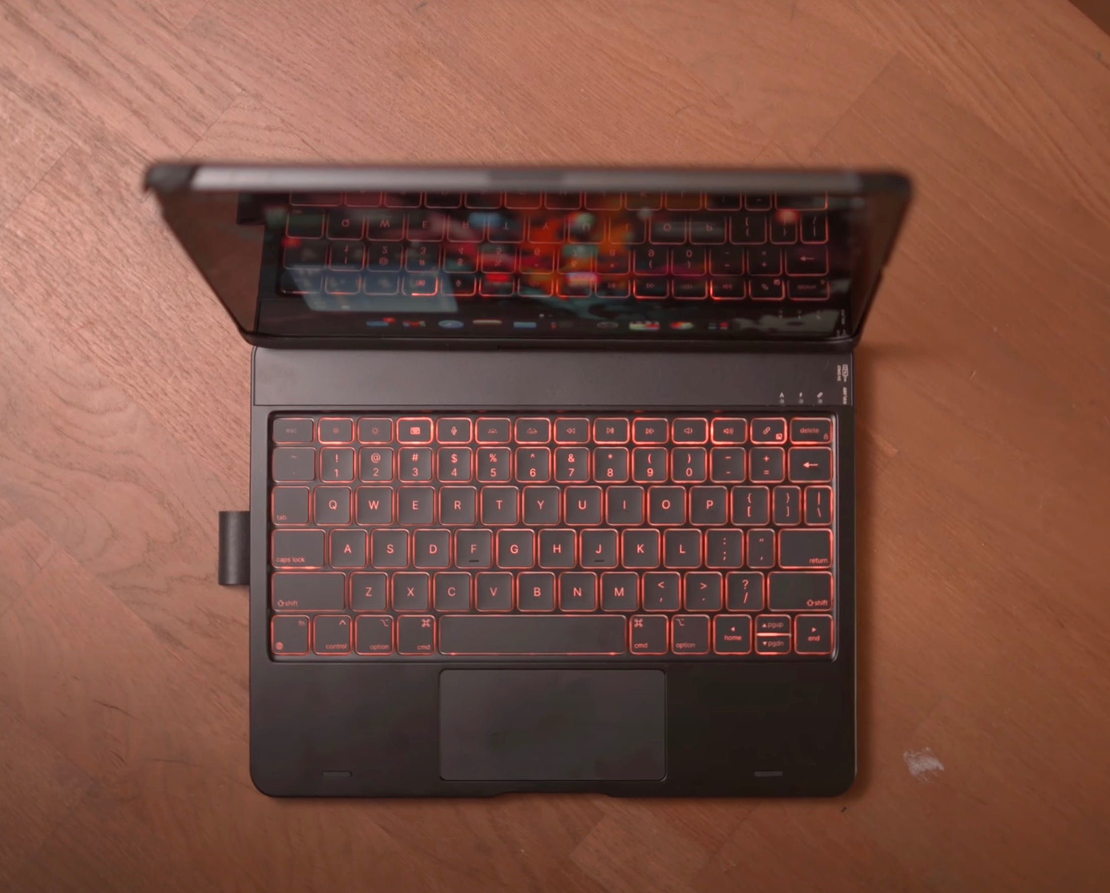 Case com Teclado e Trackpad para iPad Pro M1 11"