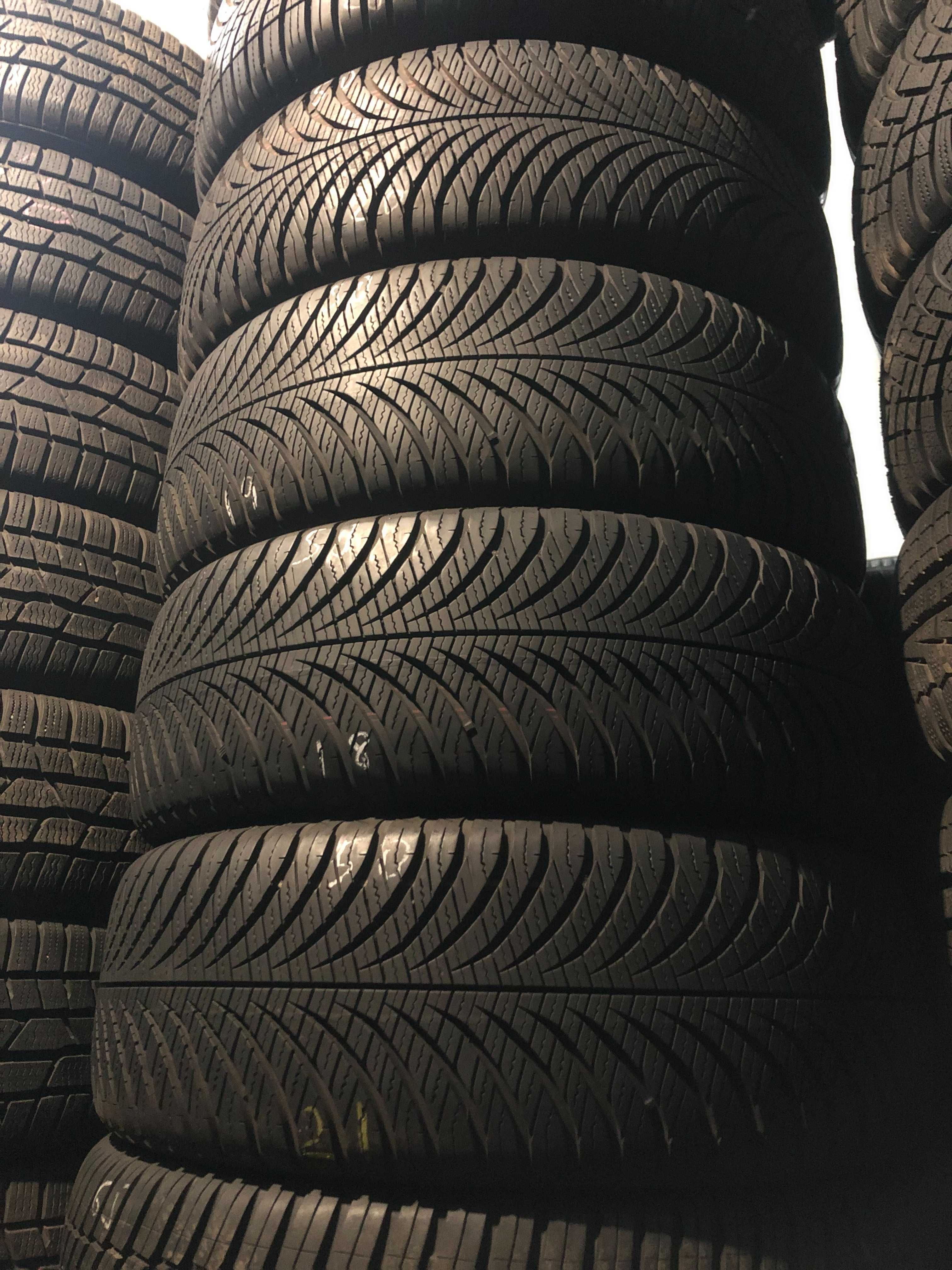 Шини 215/60 R16 Goodyear Vector 4 Season Комплект