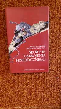 książka - słownik uzbrojenia historycznego