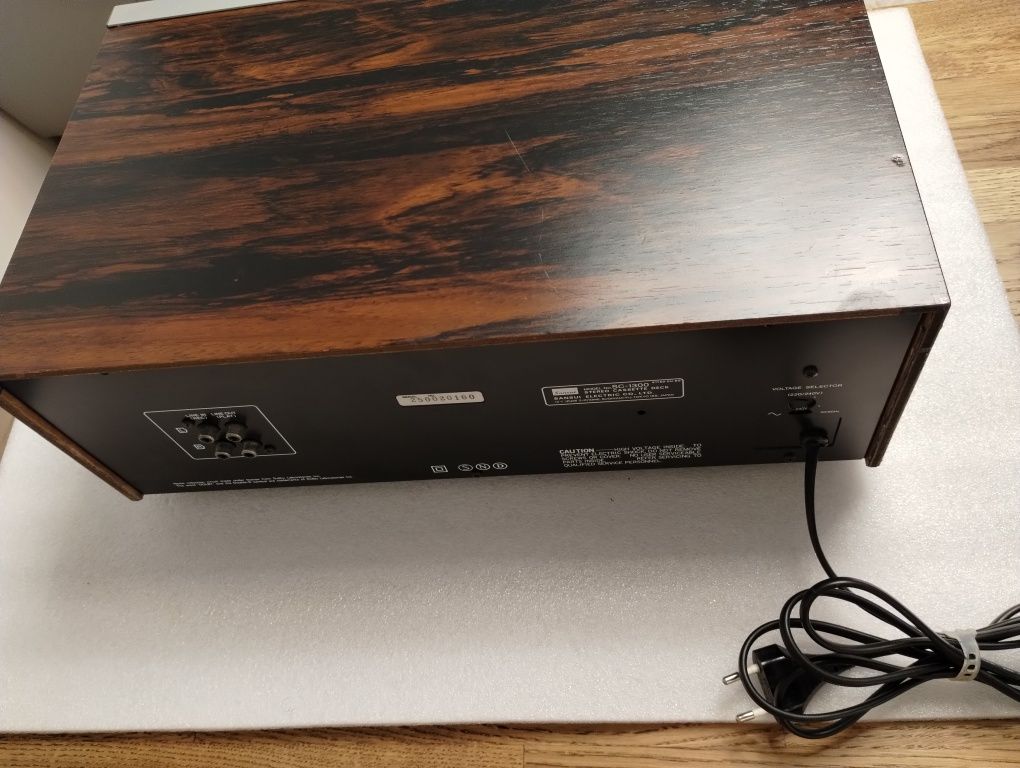 Sprzedam magnetofon SANSUI SC 1300
