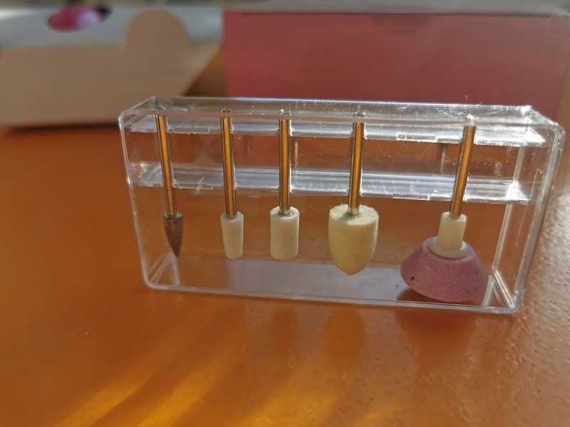 Mini zestaw do manicure NOWY