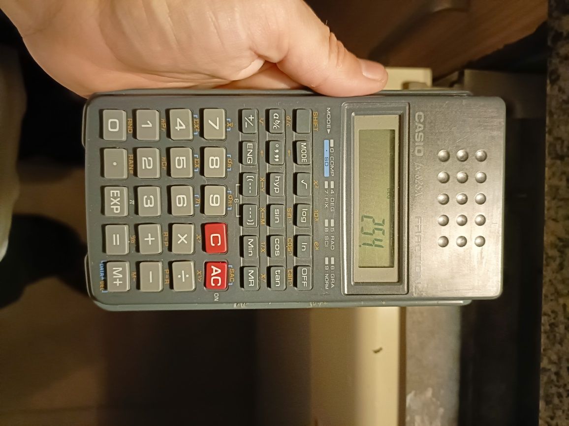 Máquina calculadora científica Casio