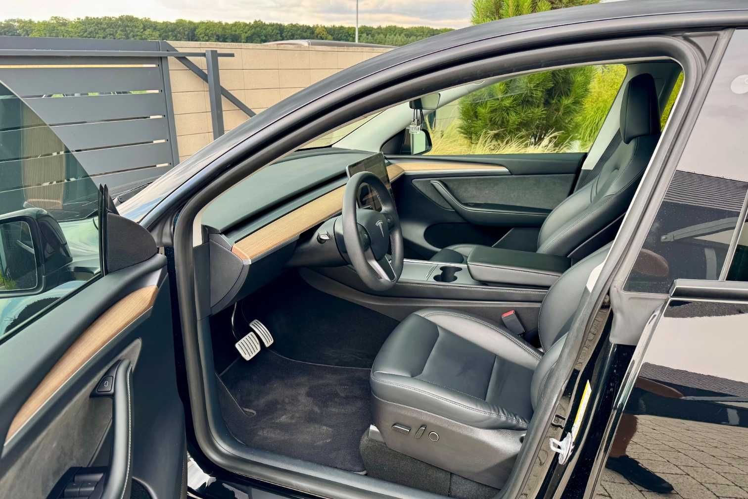 Tesla model Y Performance 2023