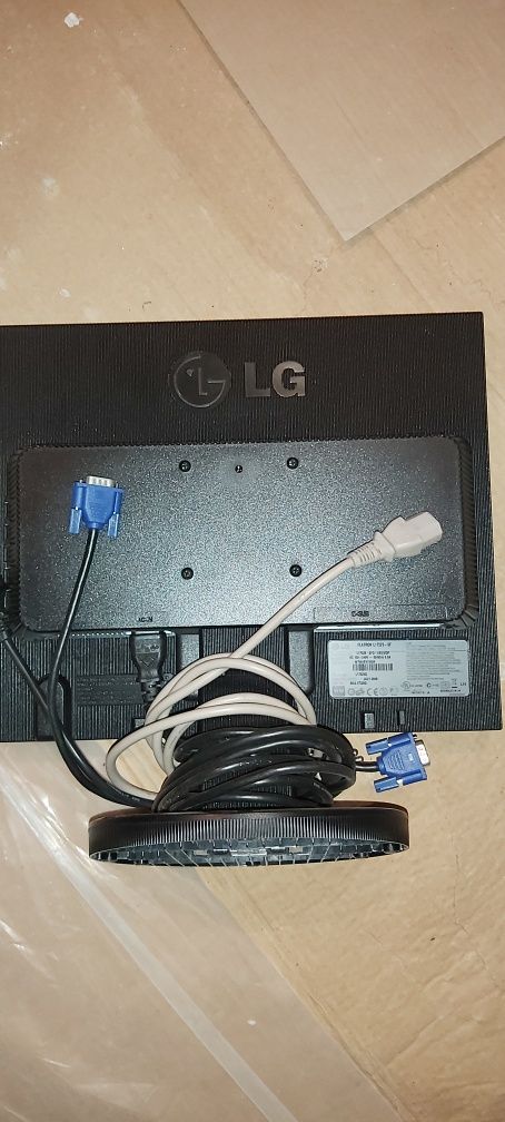 LG Flatron L1752S  LCD