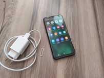 Ekran jak nowy Samsung A50 4/128, bateria ok 2 dni, szkło, oraz case