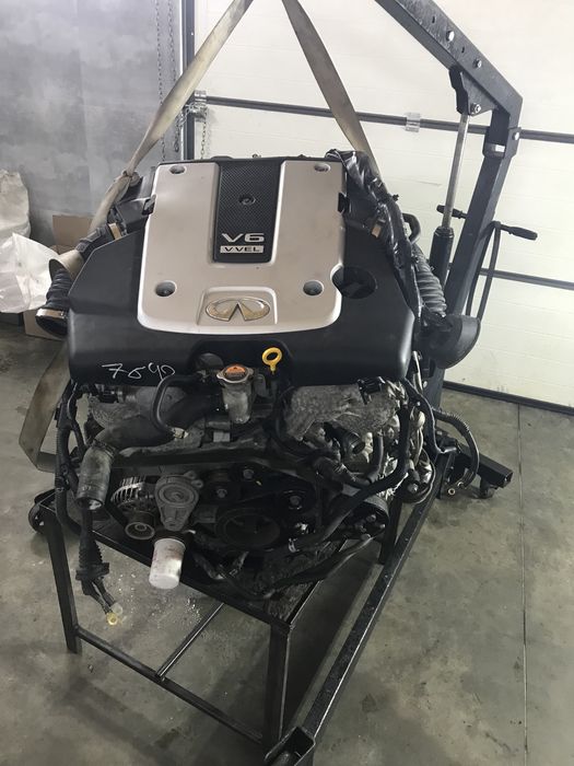 Авторазборка InfinitiQ50 3,7L капот бампер фары