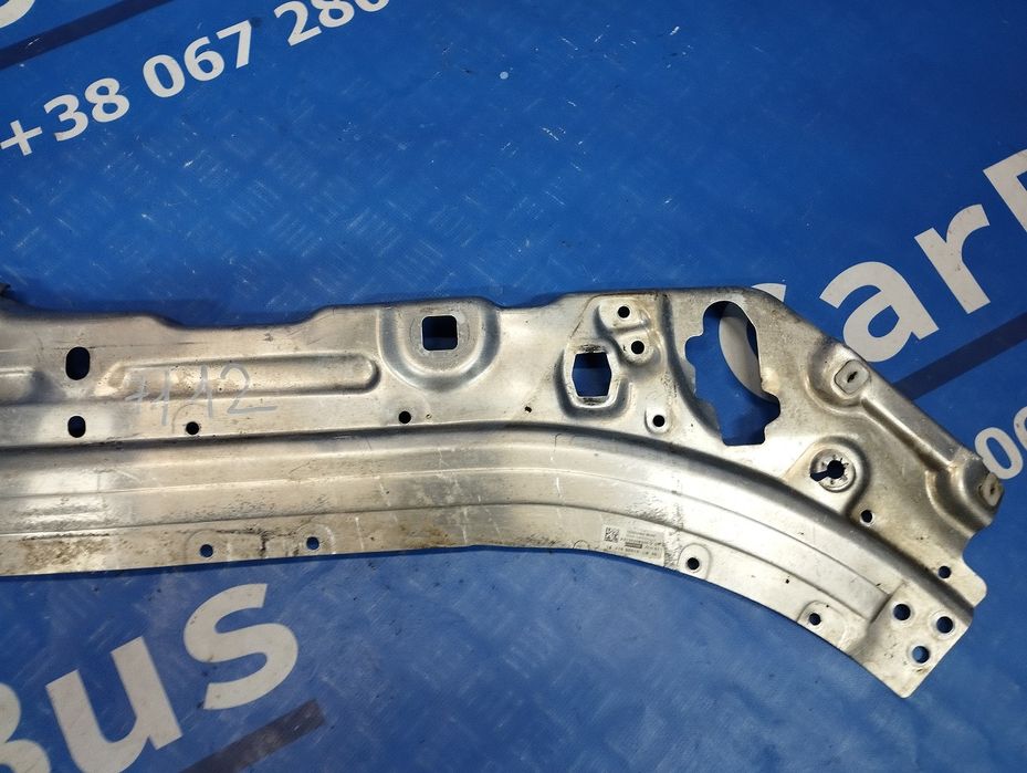 Підсилювач решітки радіатора Мерседес АМГ Е63 AMG E63 S Розборка