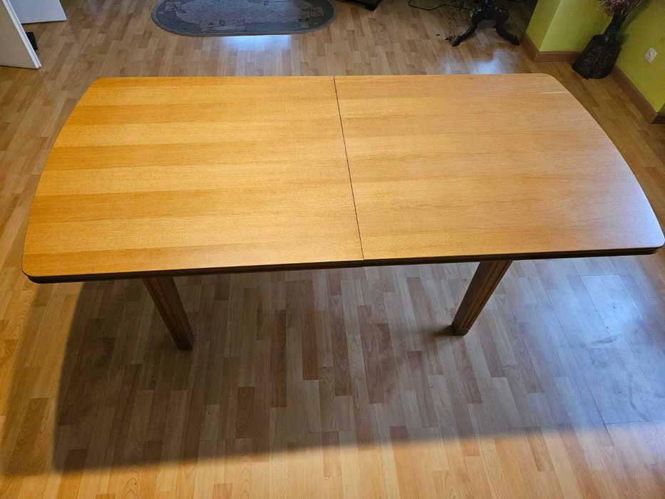 Stół rozkładany kolorze naturalny dąb dla 6 - 10 osób