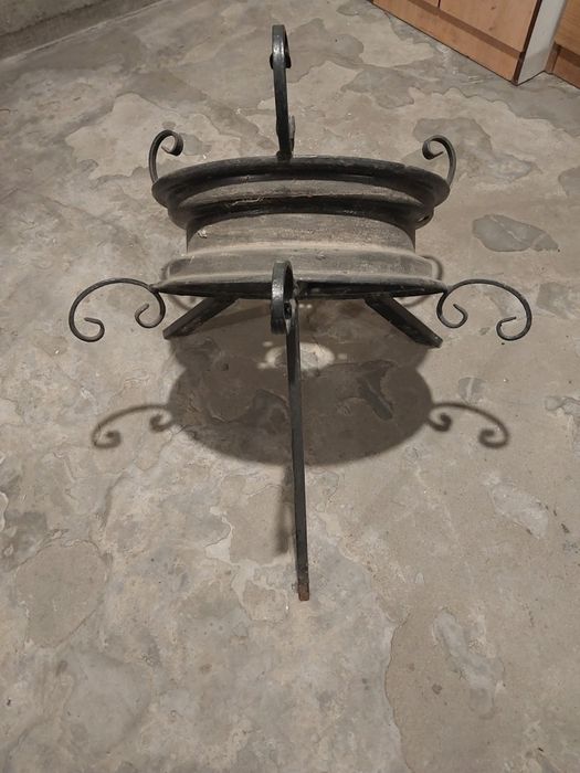 Zwijak, stojak, uchwyt na wąż ogrodowy