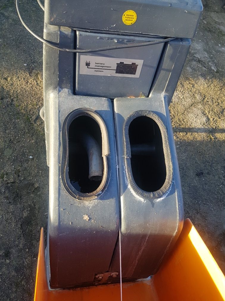 4 x Szorowarka. TASKI Combimat 600 BMS 950W 24V