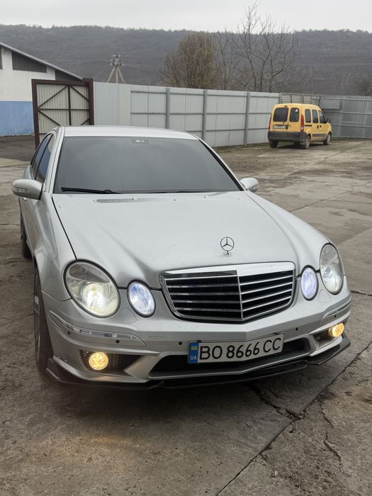 Mercedes-benz e-class 320