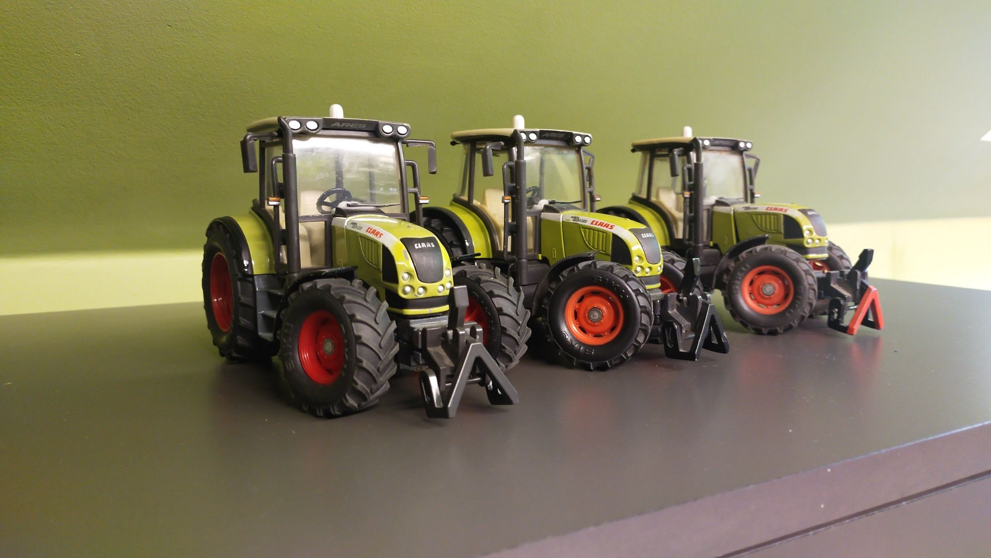 Siku traktor Claas 1:32