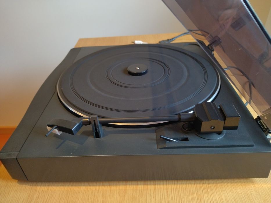 Gira-Discos Sony PS-LX49 – Excelente Estado