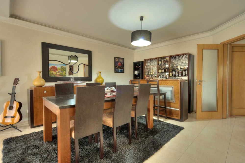 Excelente mobília de sala