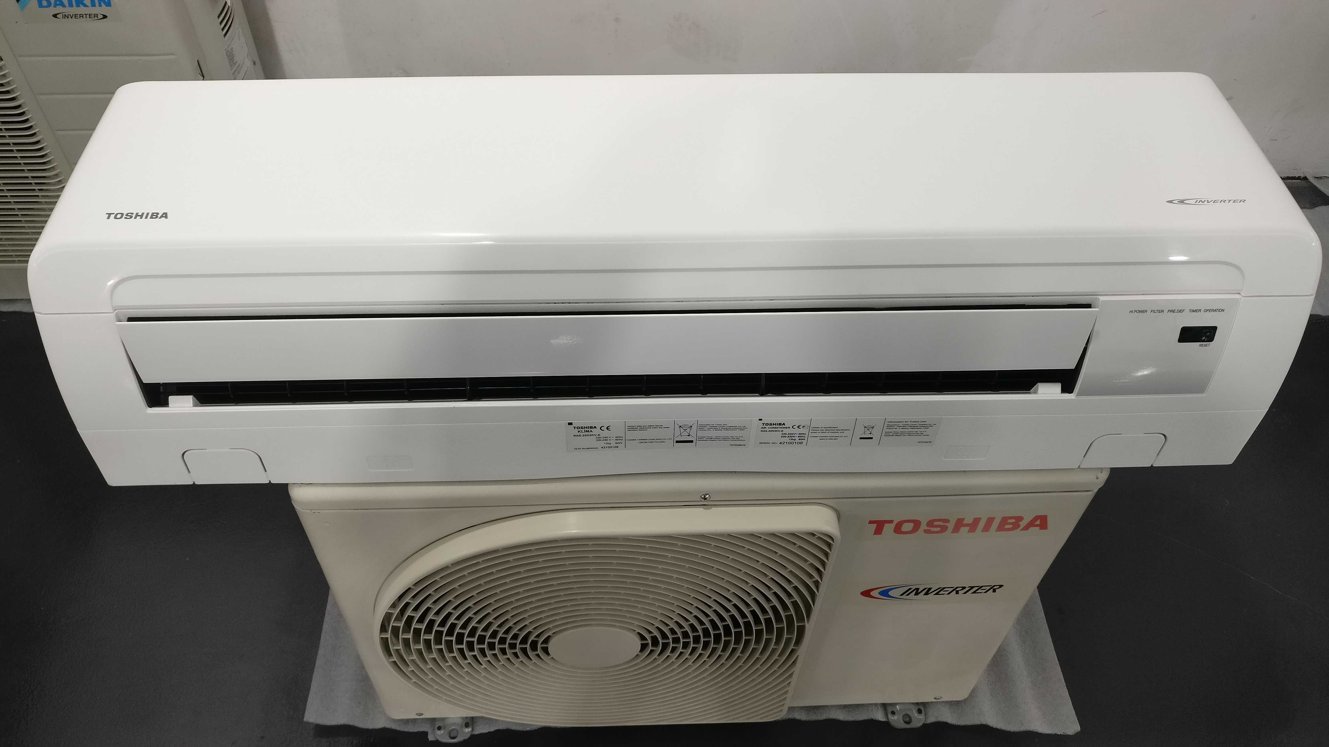 Кондиционер инвертор Toshiba RAS-22N3AV-E/RAS-22N3KV-E б/у до 80 м2