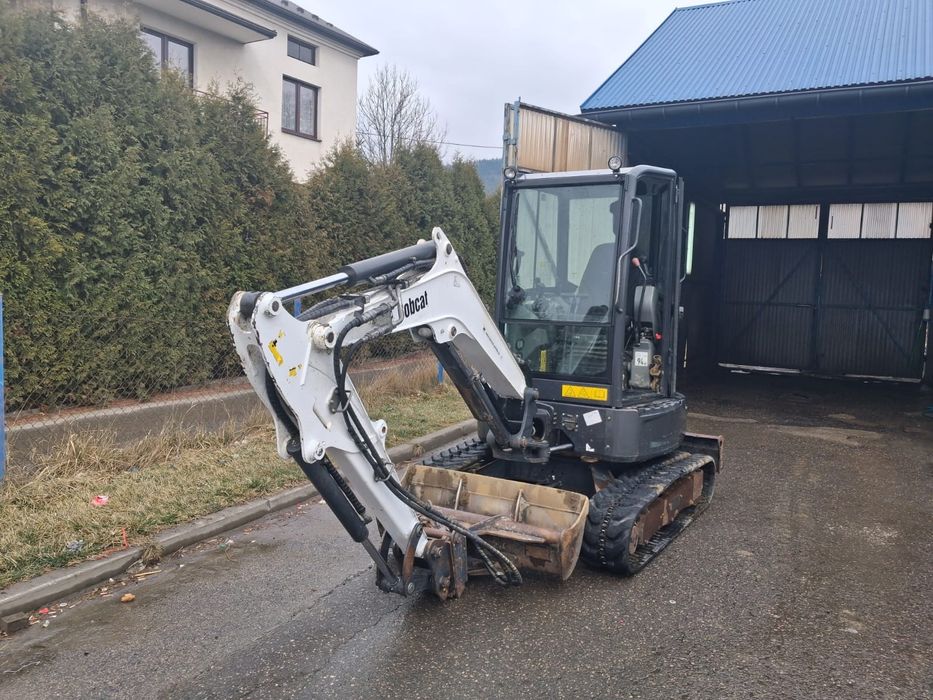 Minikoparka z operatorem Bobcat E27  140zł/h