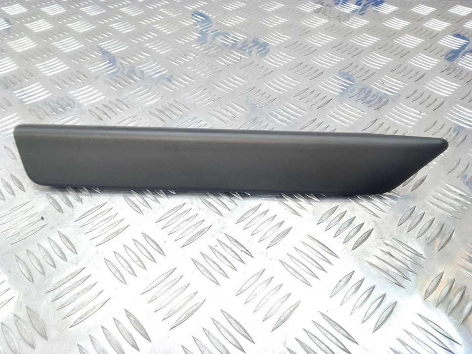 Накладка центральной консоли левая LR011369 для Land Rover Range Rover