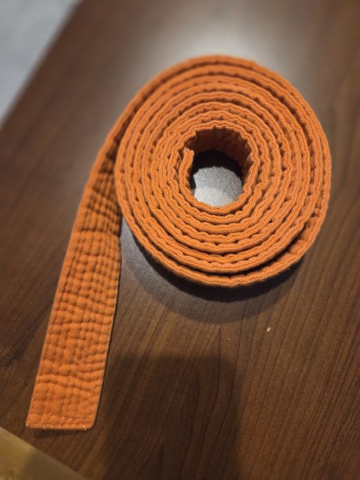 Pomarańczowy pas judo 240 cm