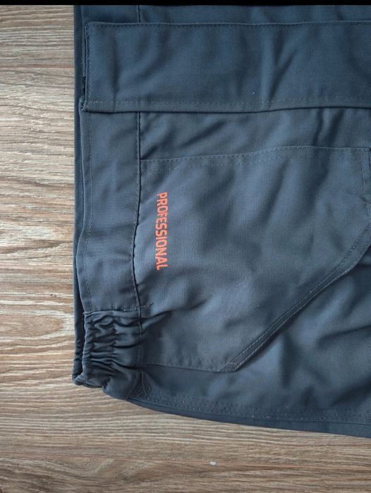 Zestaw Ogrodniczki i kurtka profesional r. 102