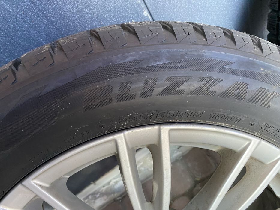 Диски Audi R18 з зимовою резиною Bridgestone Blizzak 235 55 R18
