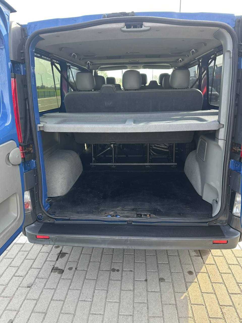 Opel Vivaro long 9 місць