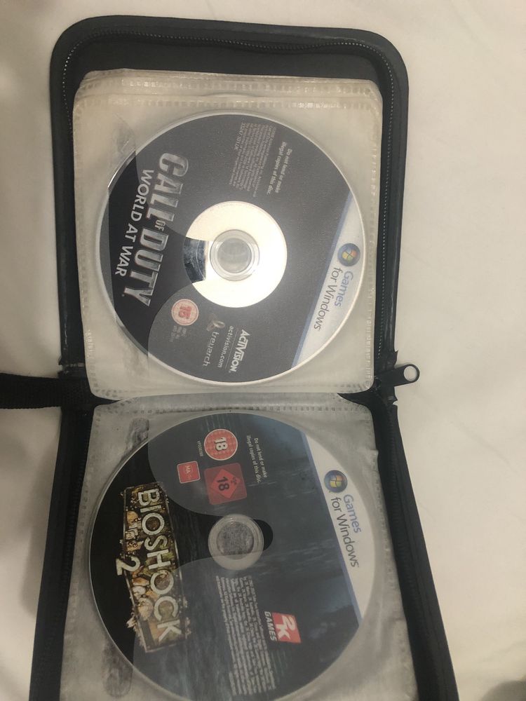 Lote Jogos PC com bolsa