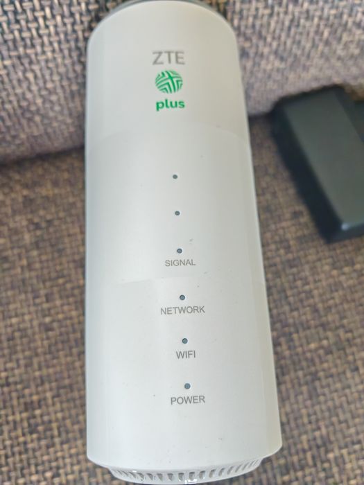 Router 5G ZTE z modemem na kartę SIM bezprzewodowy internet wifi modem