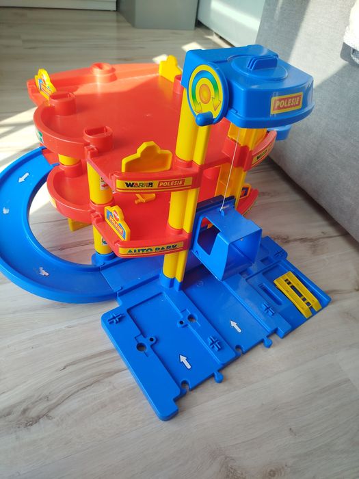 Garaż dla chłopców