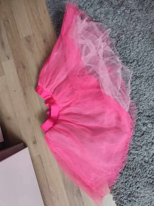 Tiulowa spódniczka dla dziewczynki na balet H&M Sport r. 122/128