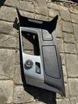 Chevrolet corvette c7 panel tunelu środkowego popielniczka pokrętło